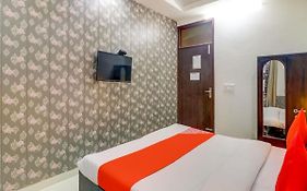 Taj Residency 3*