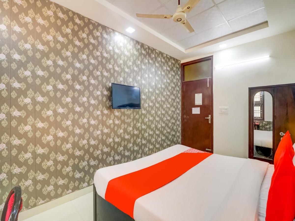 Oyo 74060 Taj Residency Hotel New Delhi Exterior photo