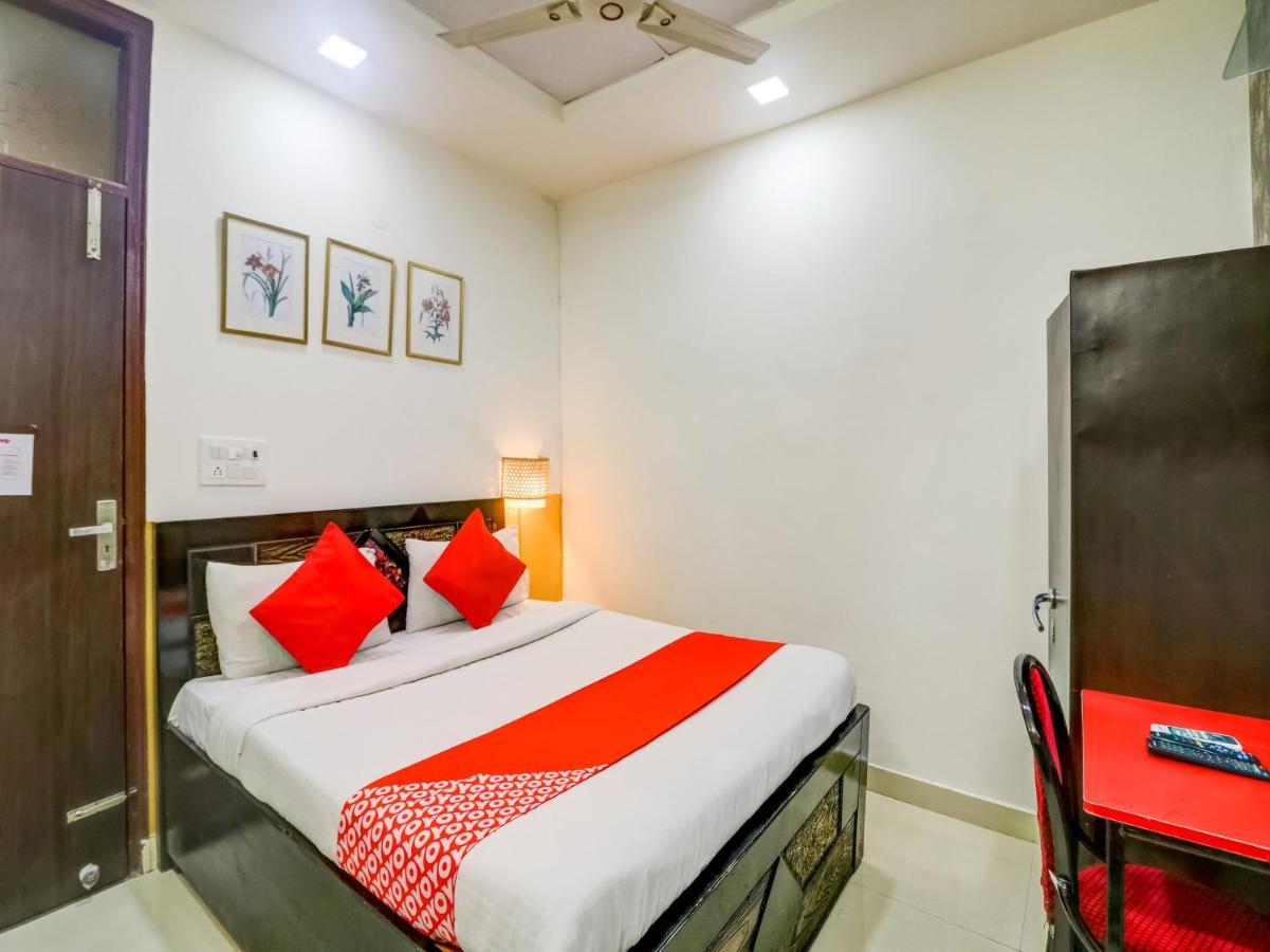 Oyo 74060 Taj Residency Hotel New Delhi Exterior photo